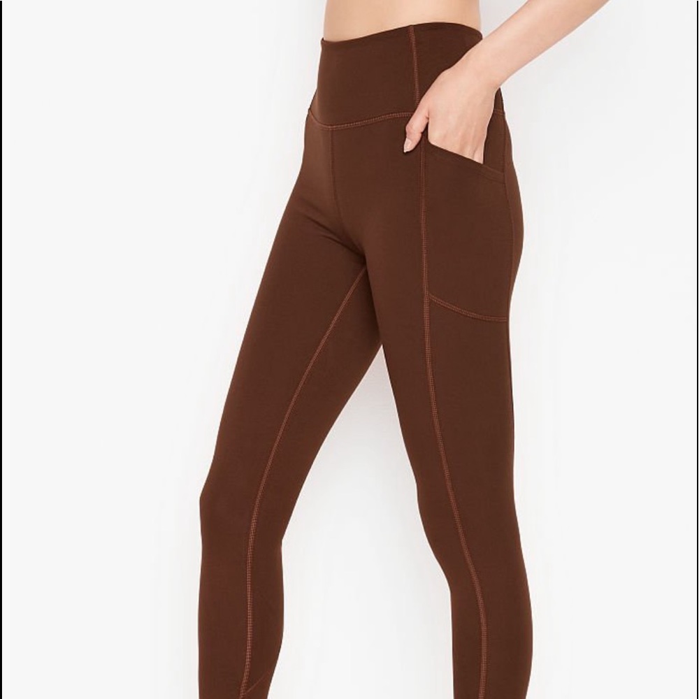Victorias secret Flow On Point Essential High Rise Pocket Legging size 10